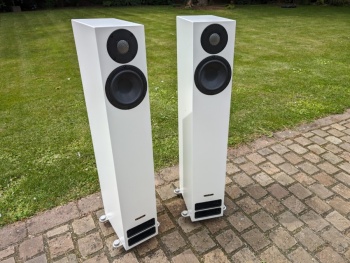 PMC Twenty5 23i Speakers - White - Ex Demonstration